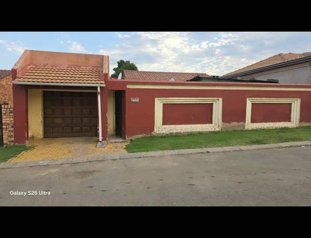 2 BEDROOM HOUSE FOR SALE IN TEMBISA